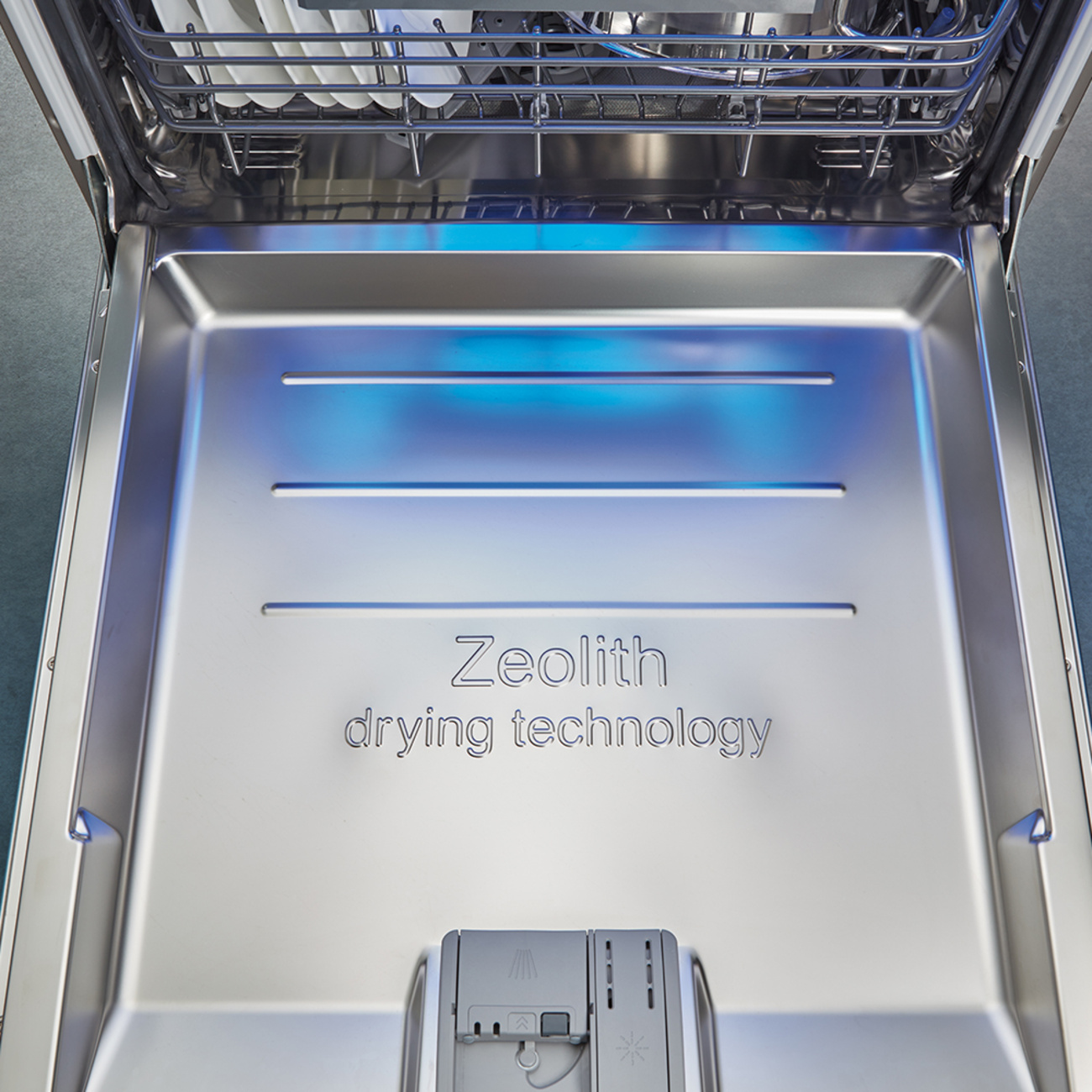 Zeolith Trocknen – Für glänzende Spülergebnisse bei Hornauer Elektrotechnik in Pösing